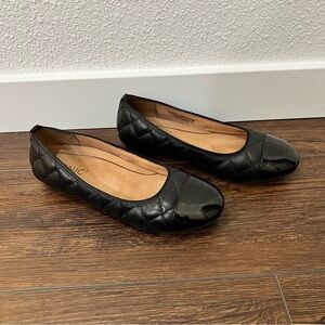 Vionic Shoes Women's Black Leather Quilted Desiree Cap Toe Ballet Flats